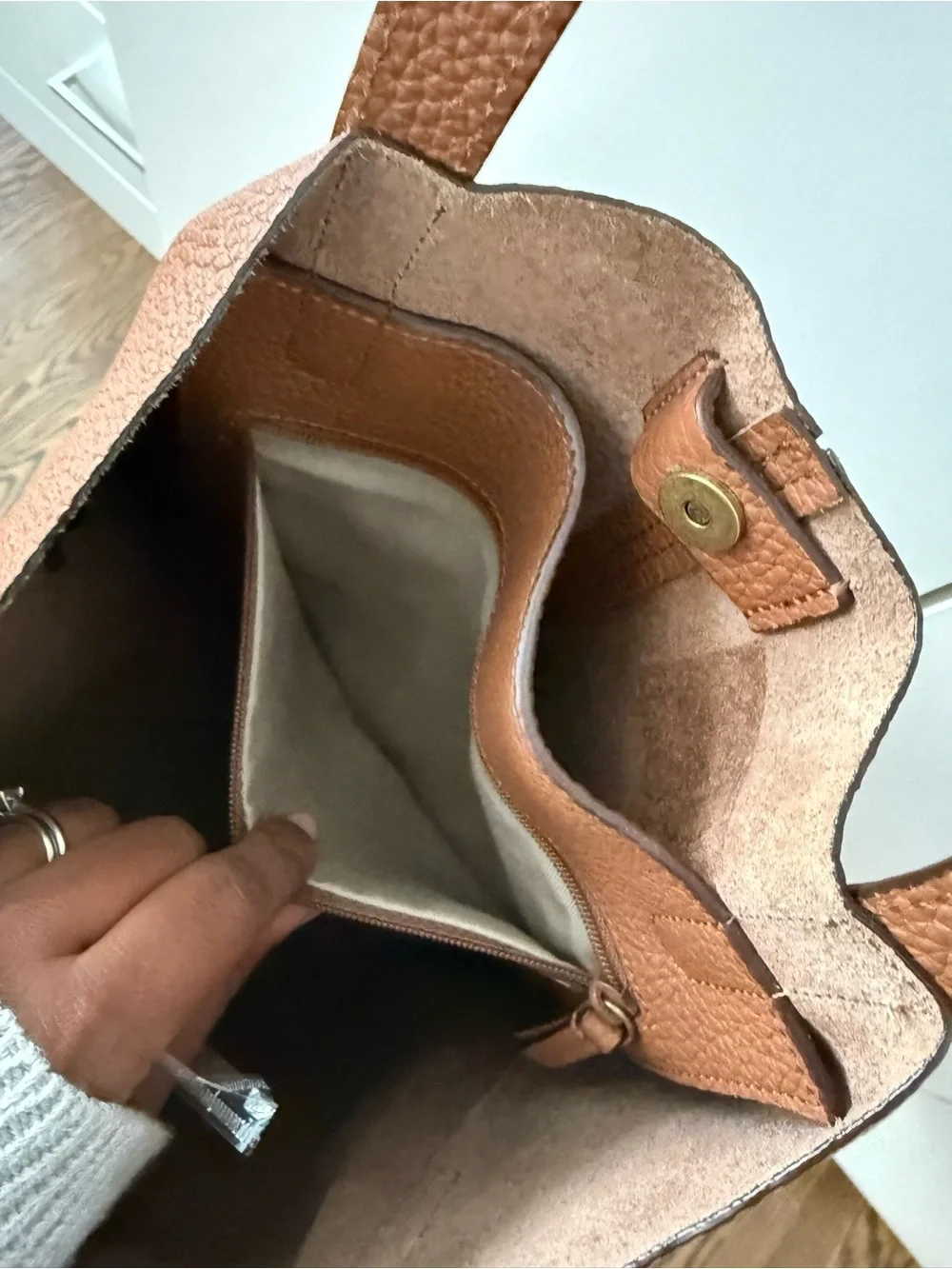 Classic Camel/Brown Leather Tote Bag - Everyday Carry